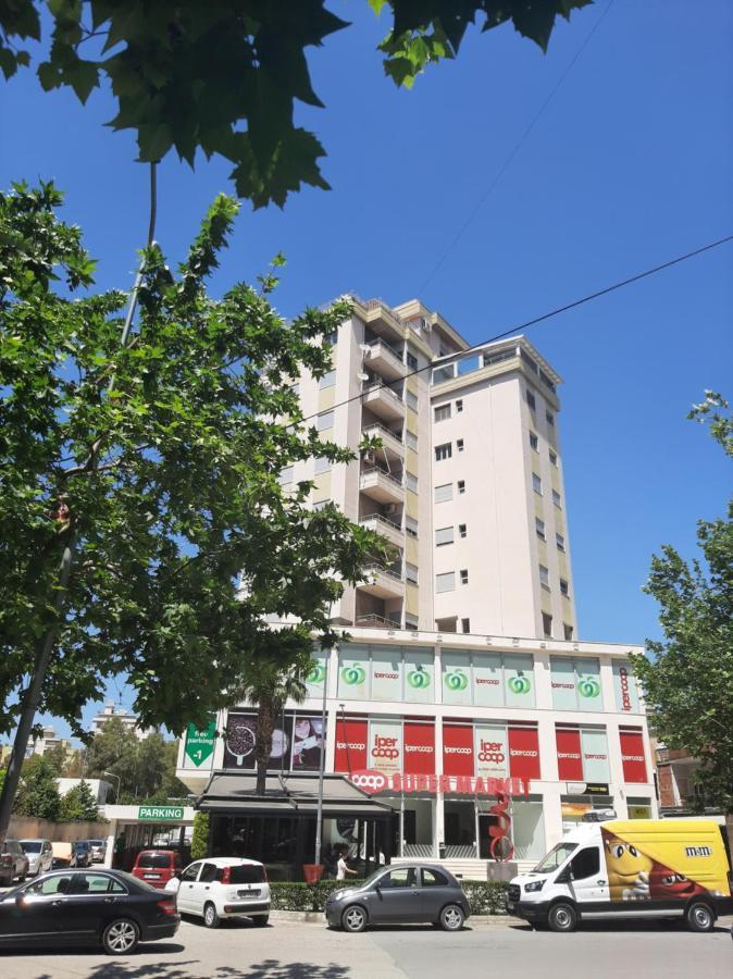 Gerald'S Central Apartments Влёра Экстерьер фото