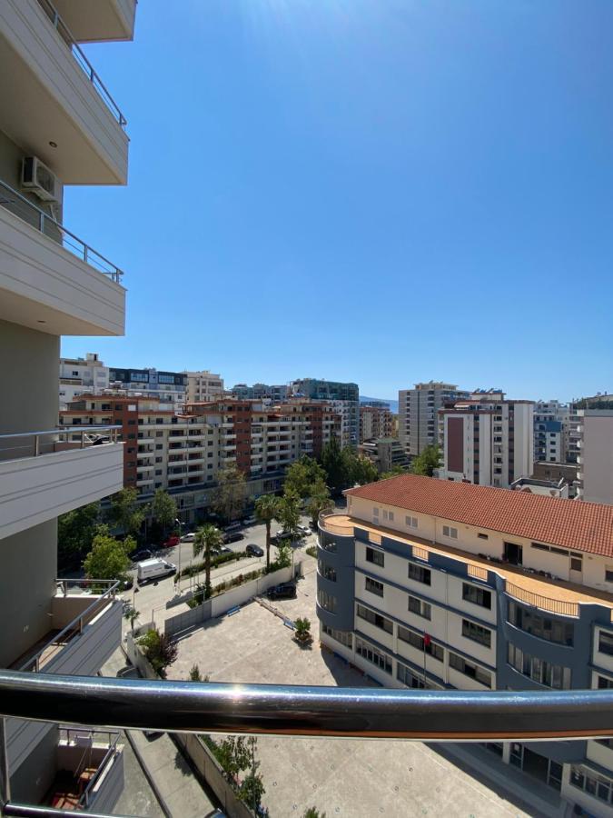 Gerald'S Central Apartments Влёра Экстерьер фото