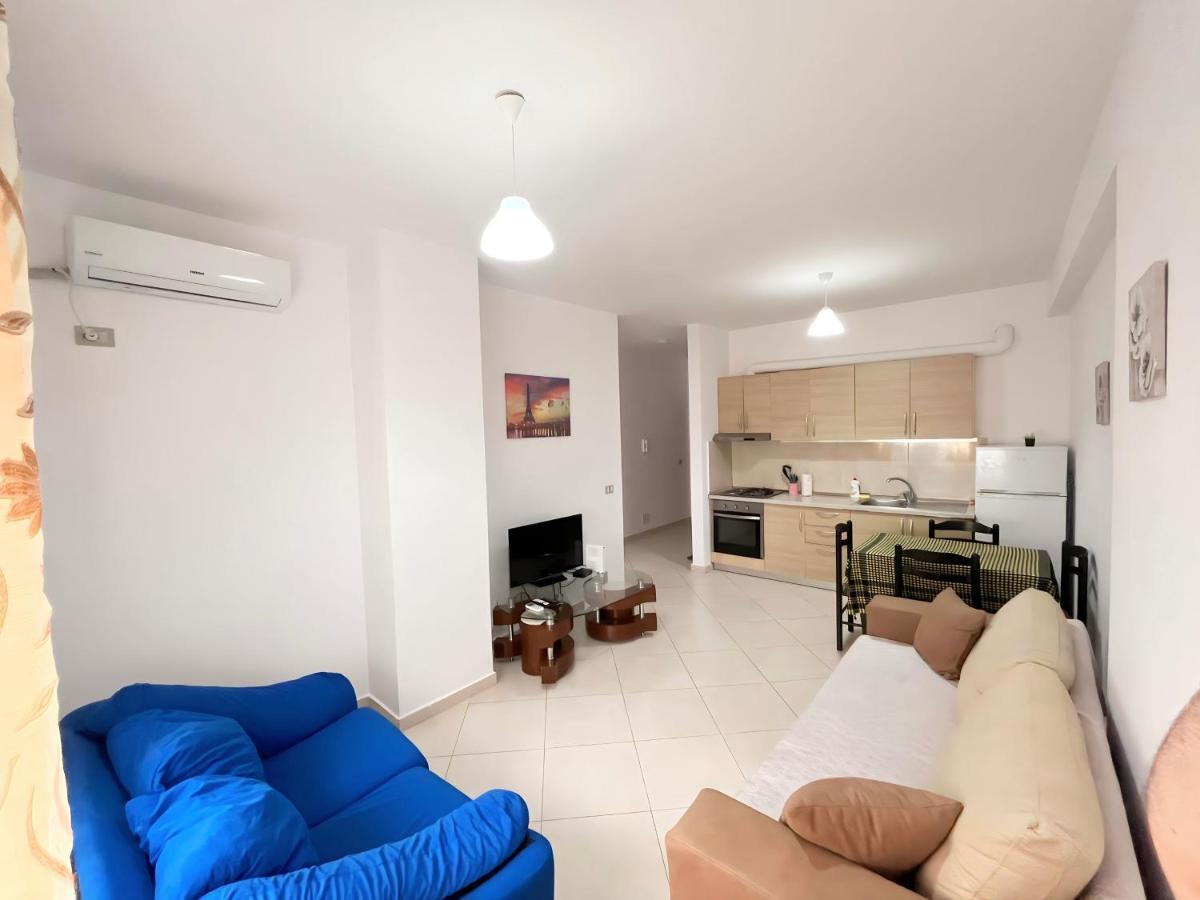 Gerald'S Central Apartments Влёра Экстерьер фото