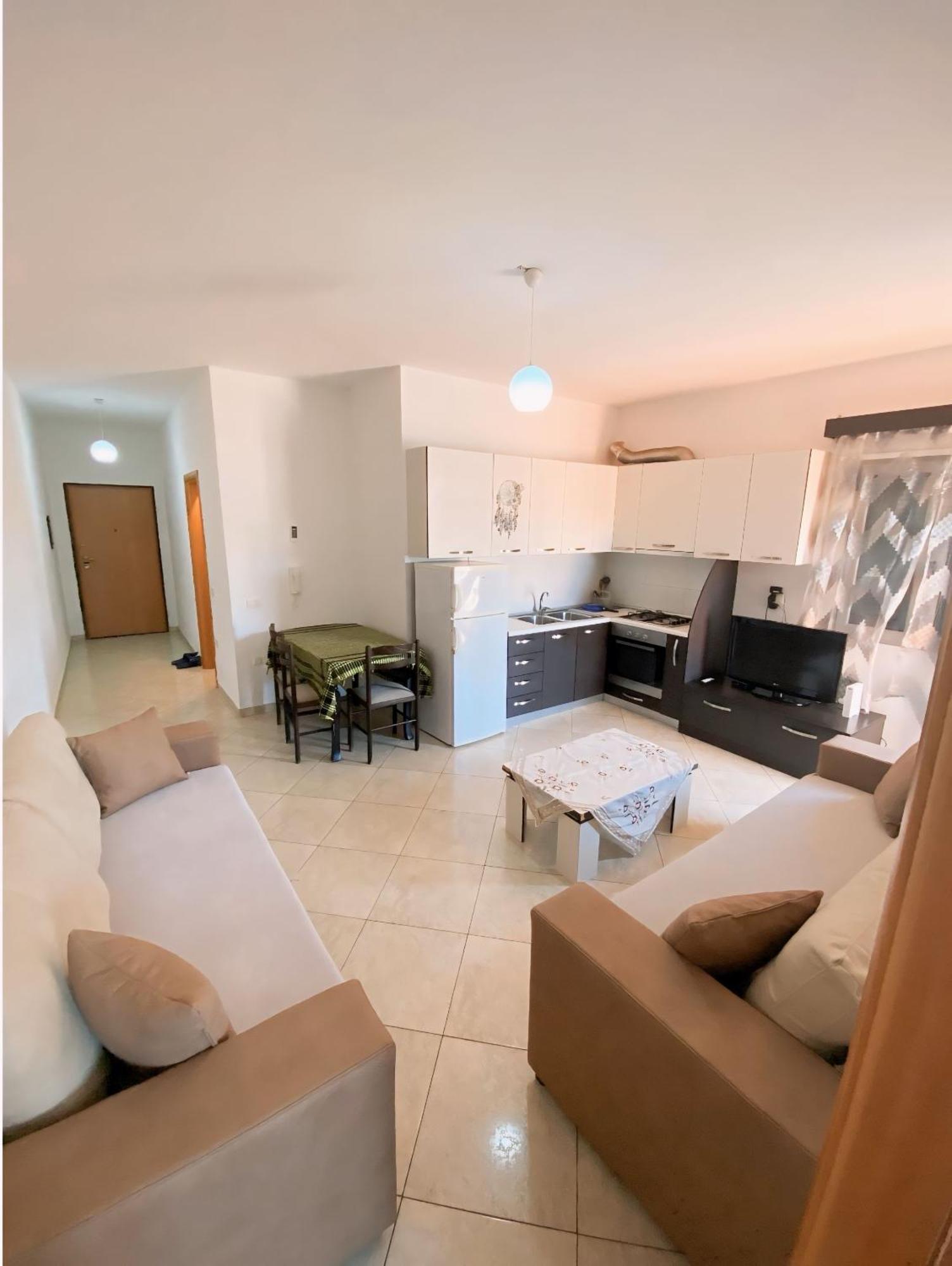 Gerald'S Central Apartments Влёра Экстерьер фото