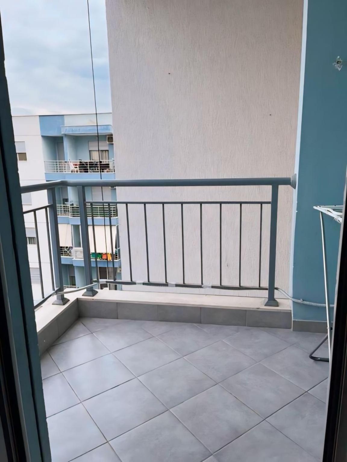 Gerald'S Central Apartments Влёра Номер фото