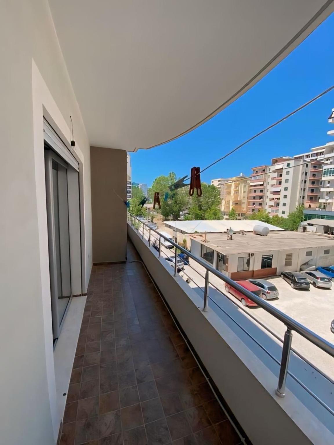 Gerald'S Central Apartments Влёра Номер фото