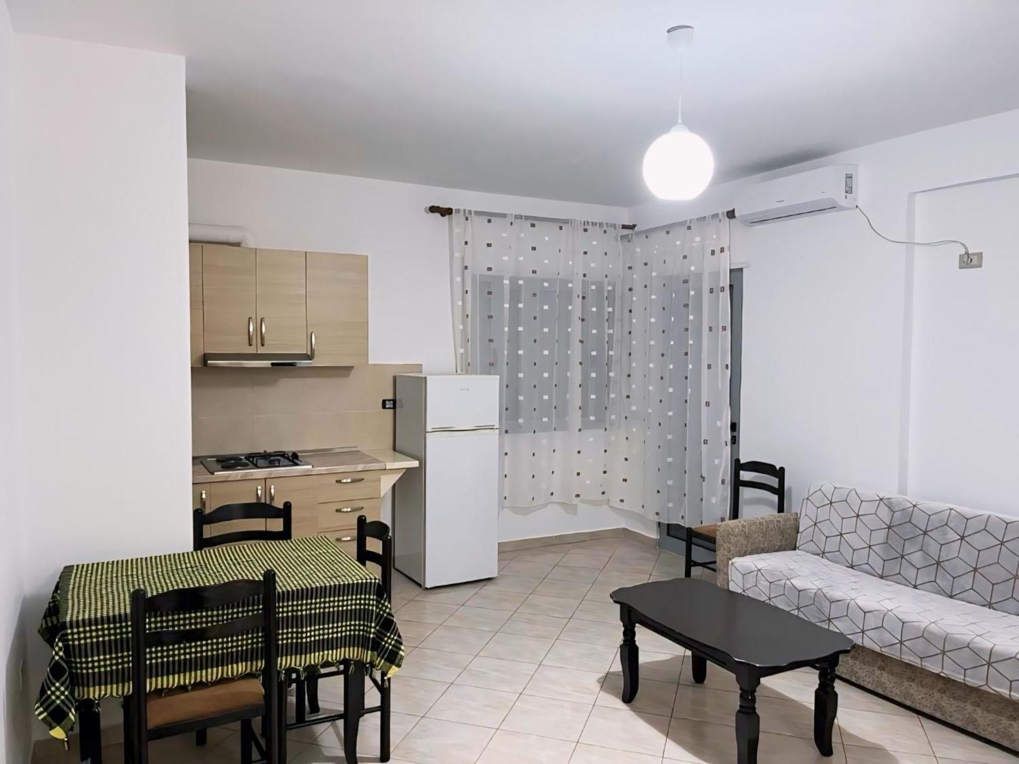Gerald'S Central Apartments Влёра Экстерьер фото