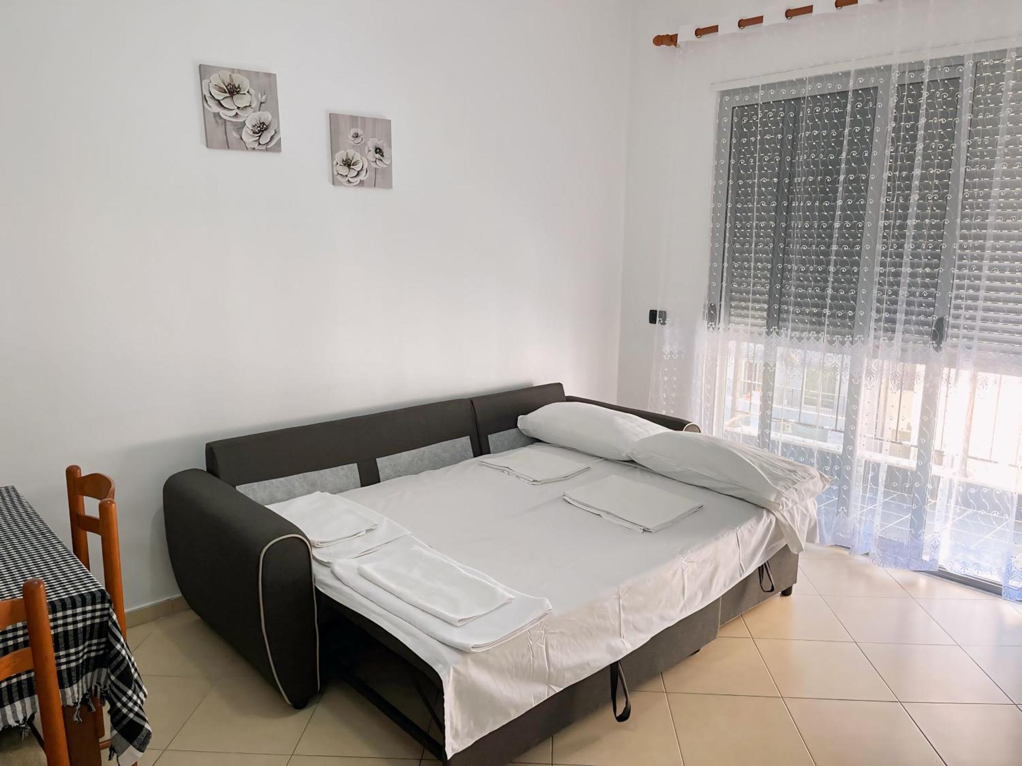 Gerald'S Central Apartments Влёра Экстерьер фото
