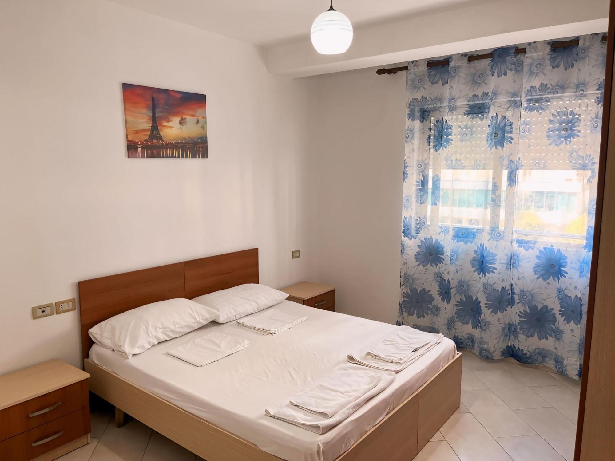 Gerald'S Central Apartments Влёра Экстерьер фото