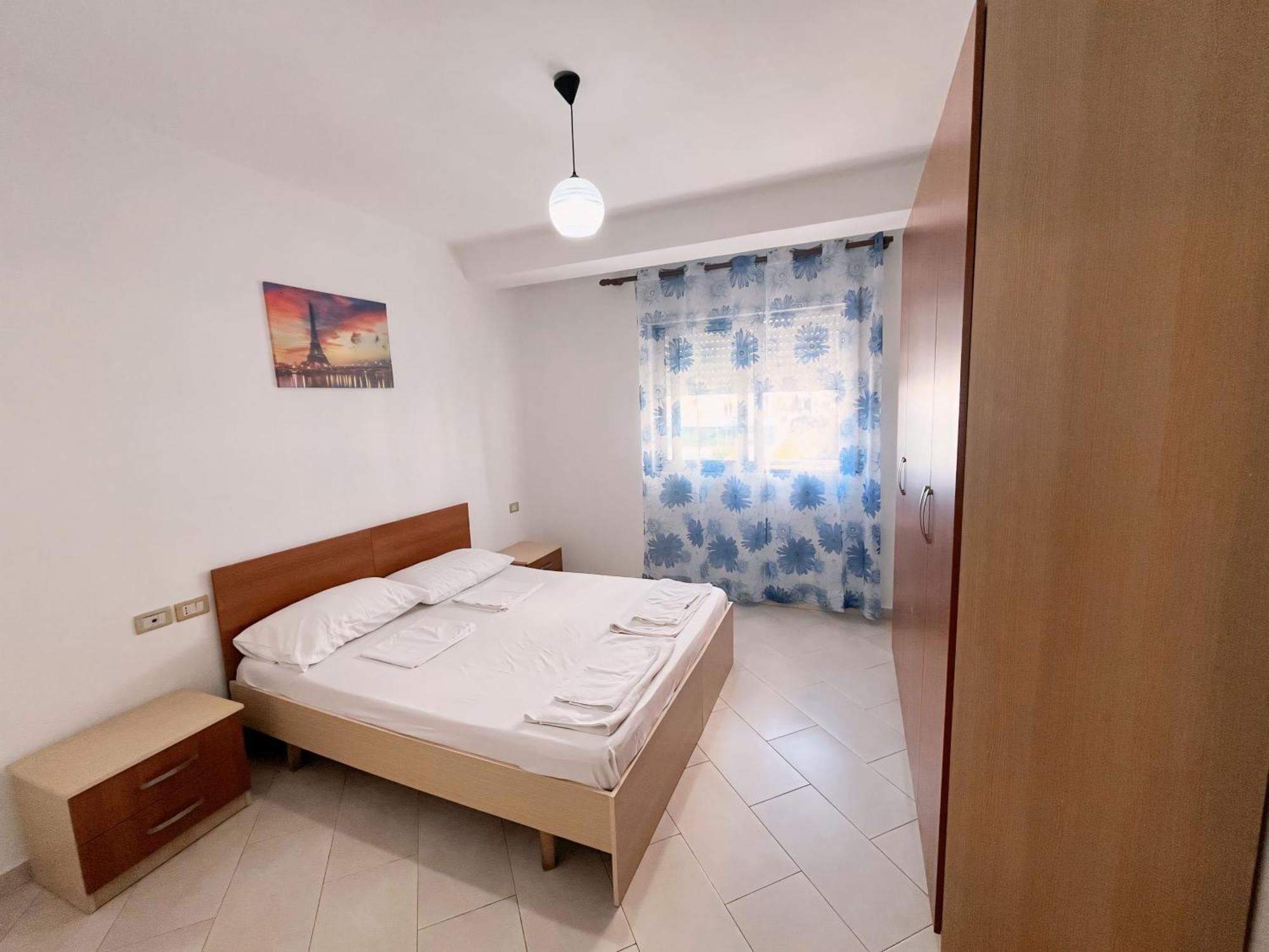Gerald'S Central Apartments Влёра Экстерьер фото